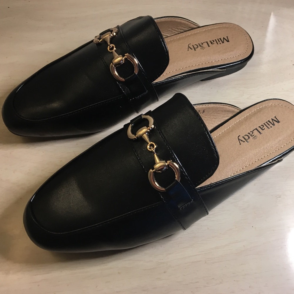 Trendy women’s mules